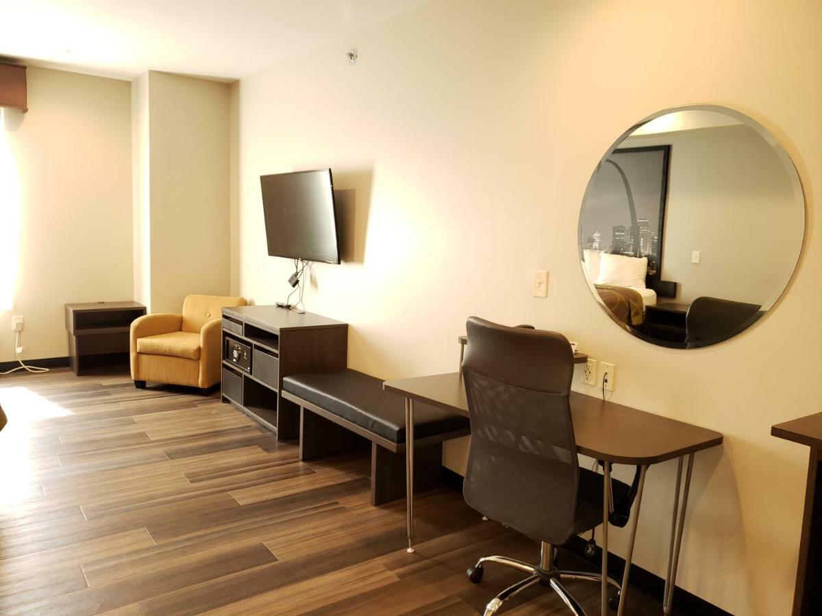 Hotel Super 8 By Wyndham North 2*