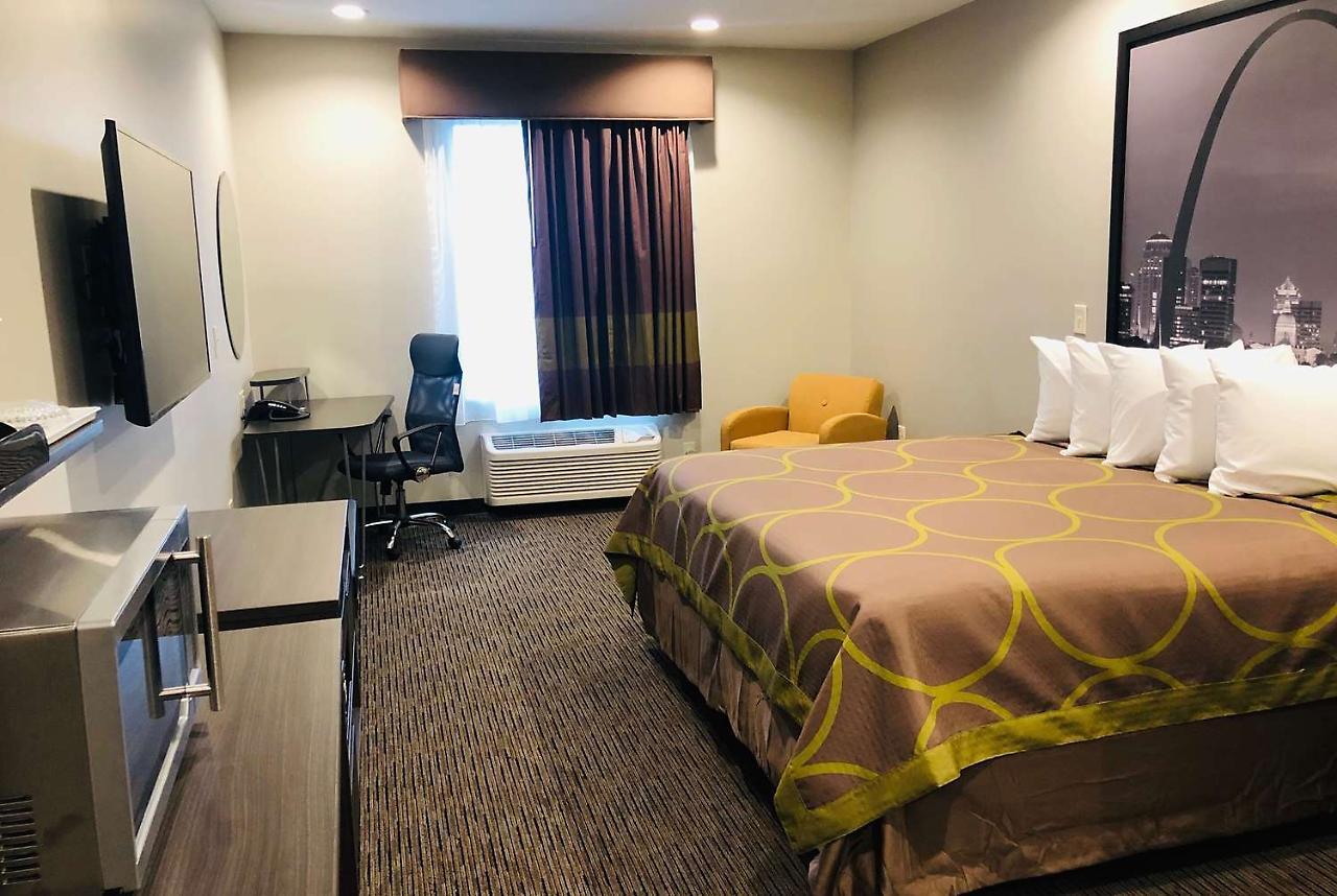 Super 8 By Wyndham North Hotel 2*